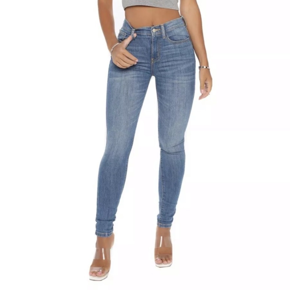 High Rise Skinny Jeans - Light Blue Wash Size 3